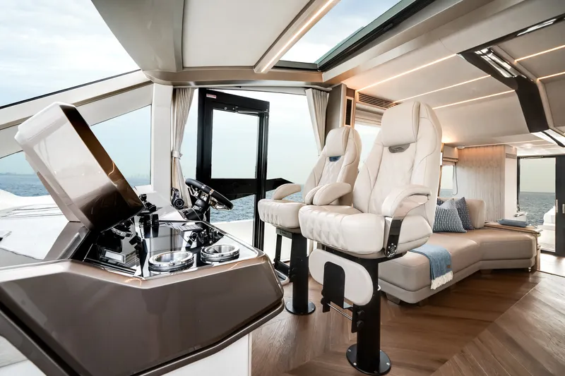 Slide: The Image of Galeon 680 FLY 2026 - 51