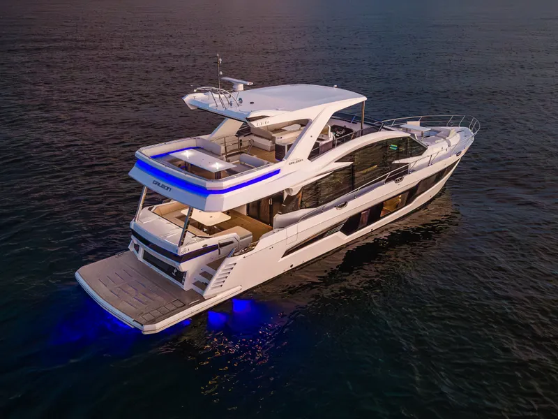 Slide: The Image of Galeon 680 FLY 2026 - 11