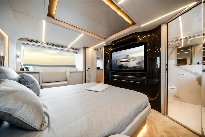 Slide: The Image of Galeon 680 FLY 2026 - 29