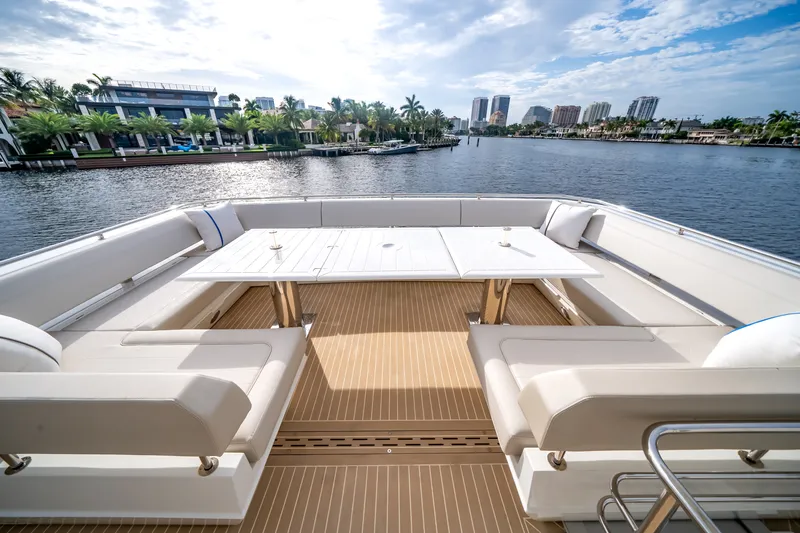 Slide: The Image of Galeon 680 FLY 2026 - 67