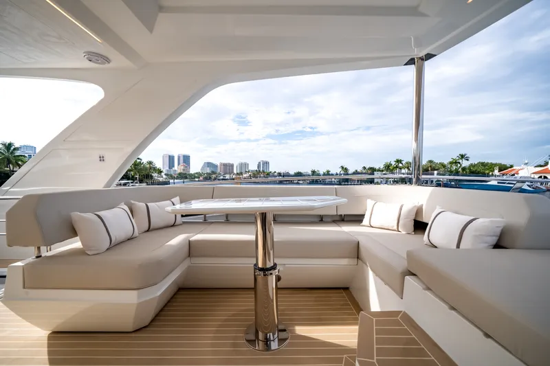 Slide: The Image of Galeon 680 FLY 2026 - 71
