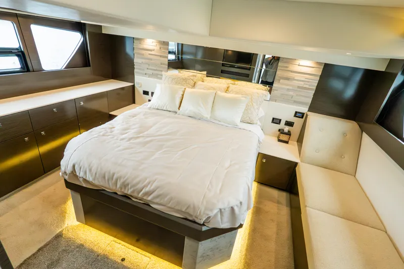 Slide: The Image of Cruisers 50 CANTIUS 2018 - 54