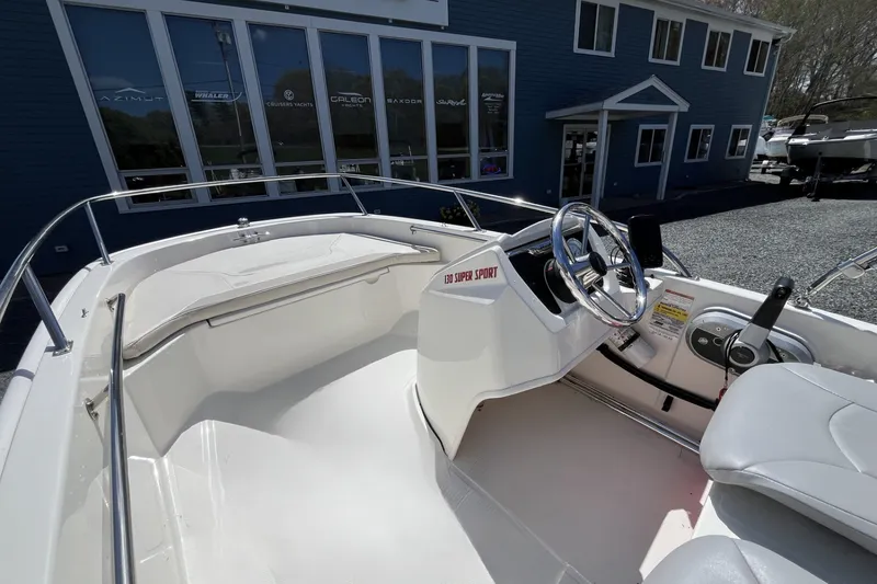Slide: The Image of Boston Whaler 130 SUPER SPORT 2019 - 5
