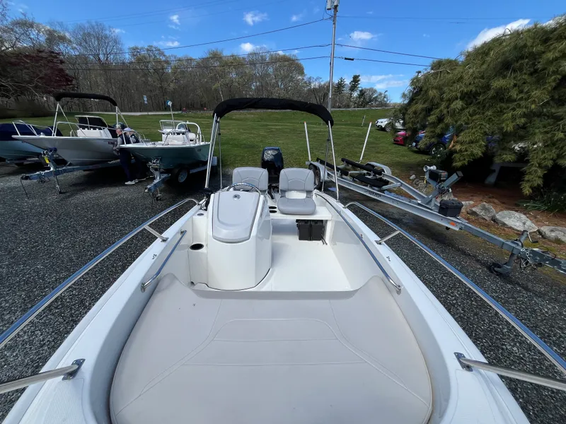 Slide: The Image of Boston Whaler 130 SUPER SPORT 2019 - 6