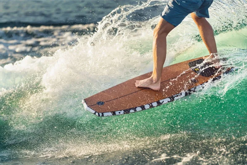 Slide: The Image of Sea Ray SLX 260 Surf 2026 - 14