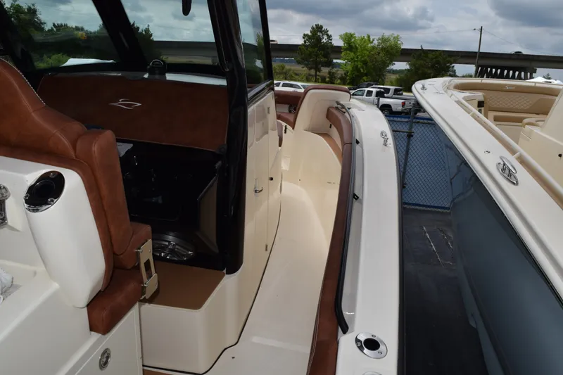 Slide: The Image of Scout 305 LXF 2026 - 19