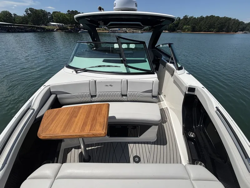 Slide: The Image of Sea Ray SLX 360 OUTBOARD 2026 - 23