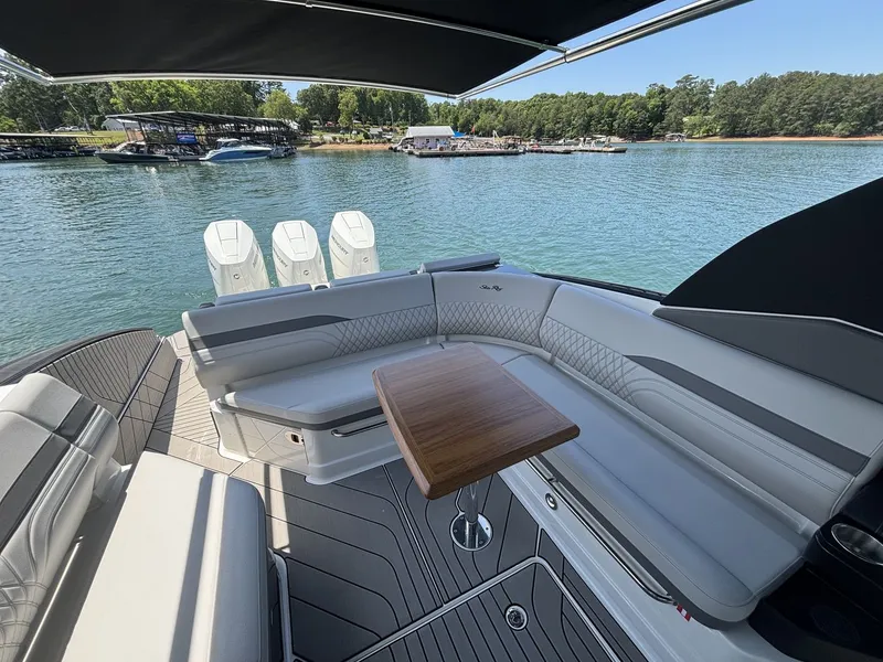 Slide: The Image of Sea Ray SLX 360 OUTBOARD 2026 - 8