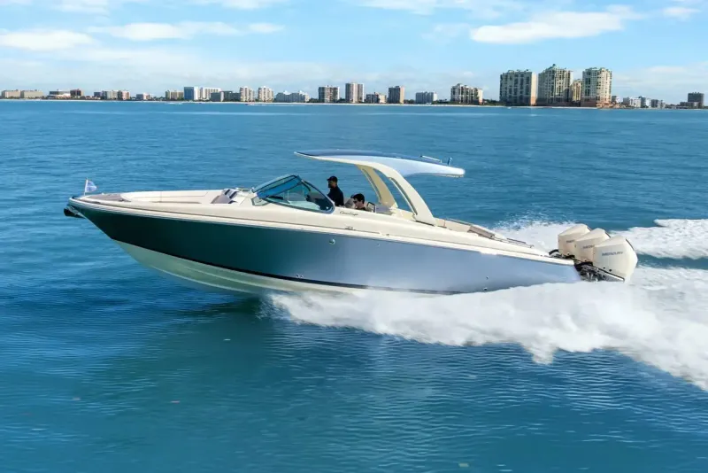 Slide: The Image of Chris-Craft Launch 35 GT OB 2021 - 0