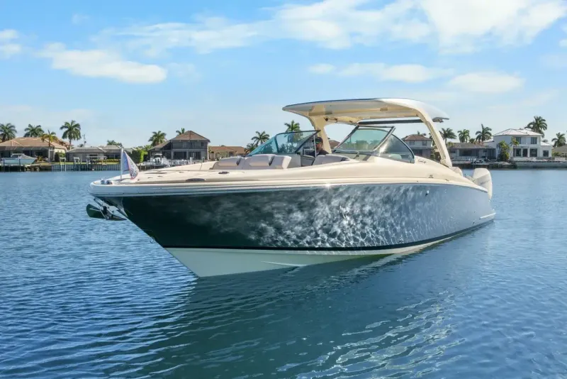 Slide: The Image of Chris-Craft Launch 35 GT OB 2021 - 11