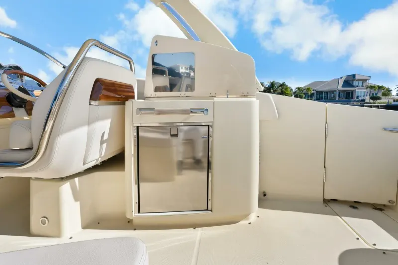 Slide: The Image of Chris-Craft Launch 35 GT OB 2021 - 32