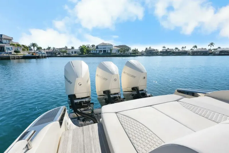 Slide: The Image of Chris-Craft Launch 35 GT OB 2021 - 37
