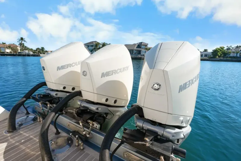 Slide: The Image of Chris-Craft Launch 35 GT OB 2021 - 39