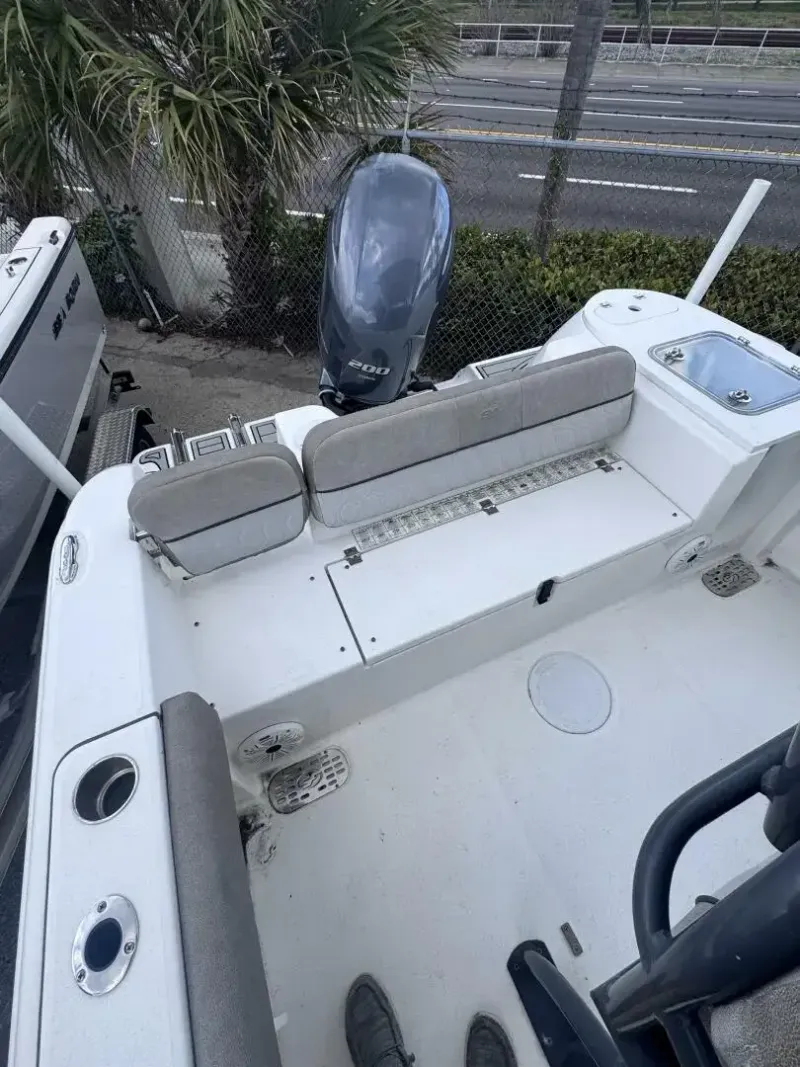 Slide: The Image of Sea Fox Boats 228 Commander 2021 - 10