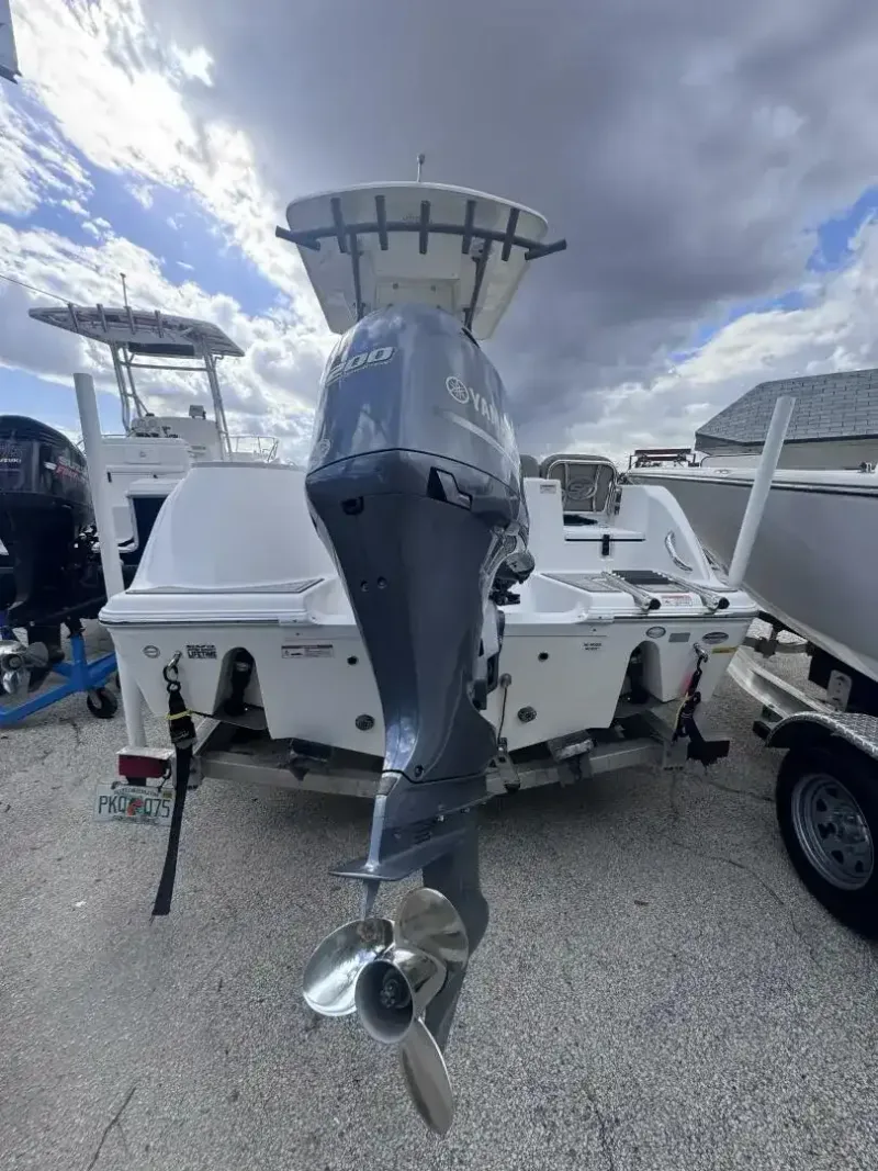Slide: The Image of Sea Fox Boats 228 Commander 2021 - 3