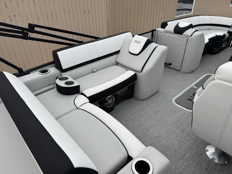 Slide: The Image of Avalon Catalina Cruise Rear Bench 23 FT 2026 - 8