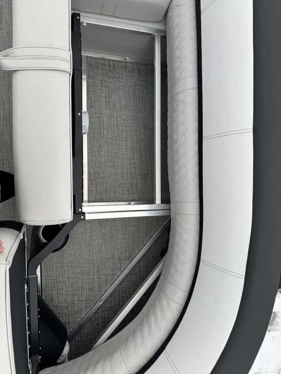 Slide: The Image of Avalon Catalina Cruise Rear Bench 23 FT 2026 - 17