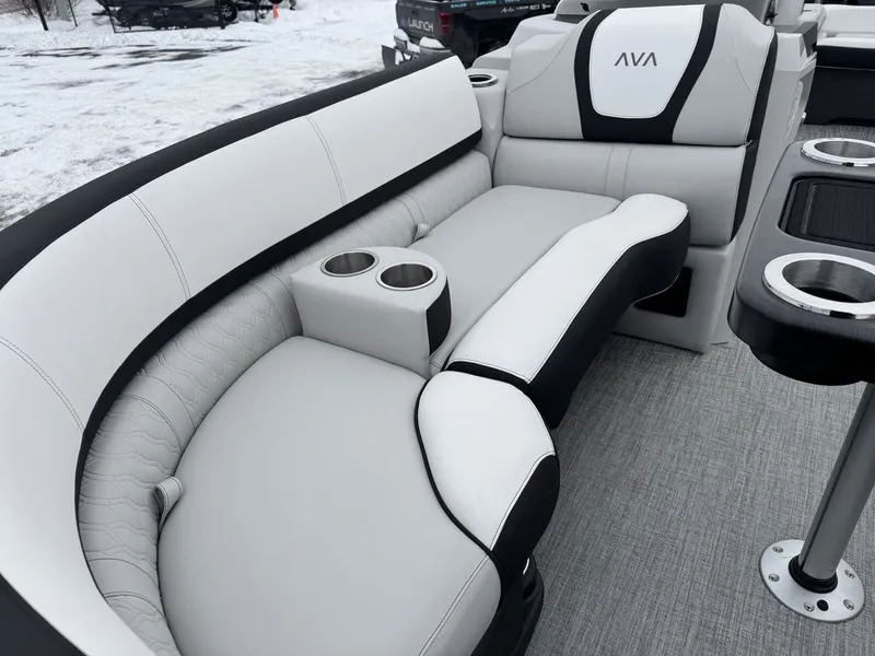 Slide: The Image of Avalon Catalina Cruise Rear Bench 23 FT 2026 - 15