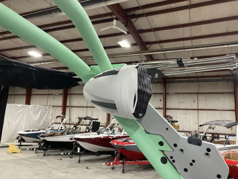Slide: The Image of Malibu 22 LSV 2026 - 4