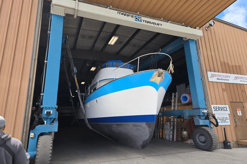 Slide: The Image of Willard Boat Works 36 VEGA 1966 - 3