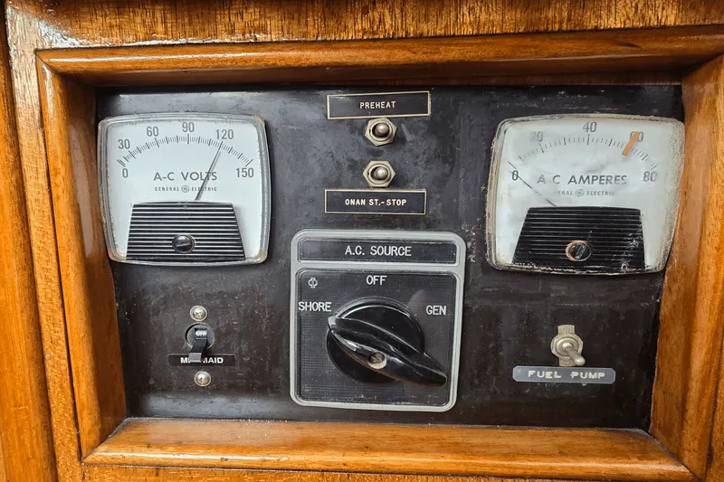 Slide: The Image of Willard Boat Works 36 VEGA 1966 - 34