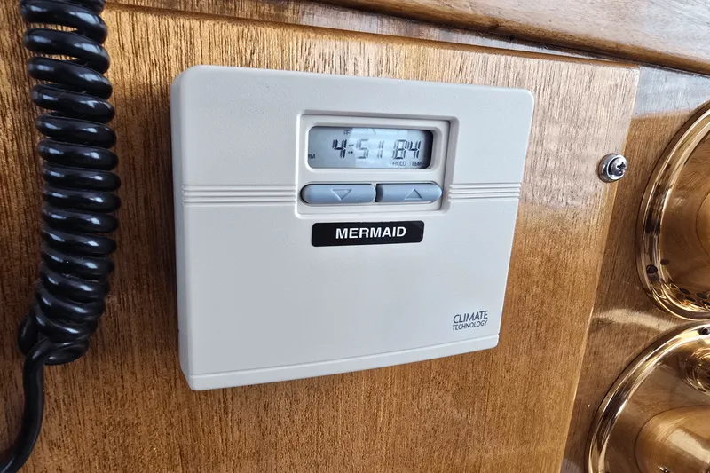 Slide: The Image of Willard Boat Works 36 VEGA 1966 - 39