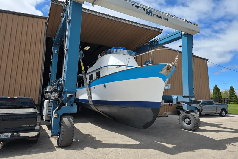 Slide: The Image of Willard Boat Works 36 VEGA 1966 - 5