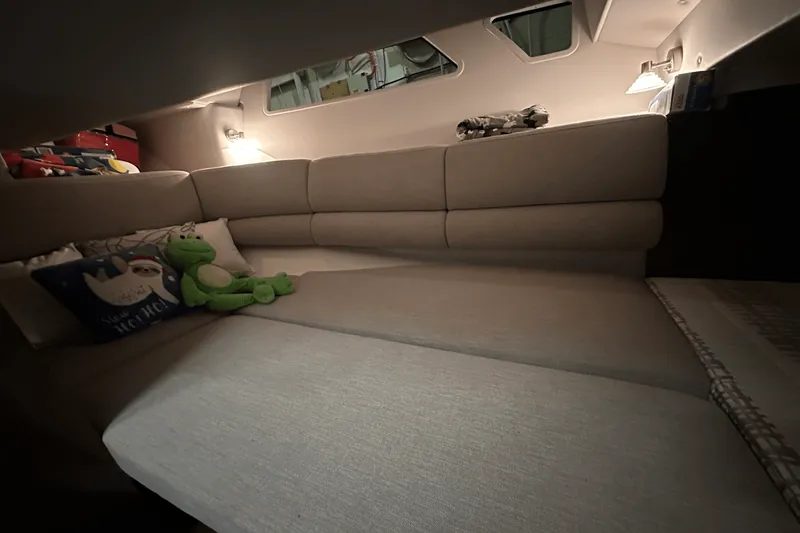 Slide: The Image of Four Winns H350 2018 - 14