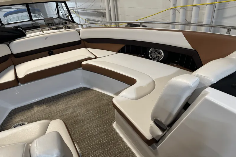 Slide: The Image of Four Winns H350 2018 - 21