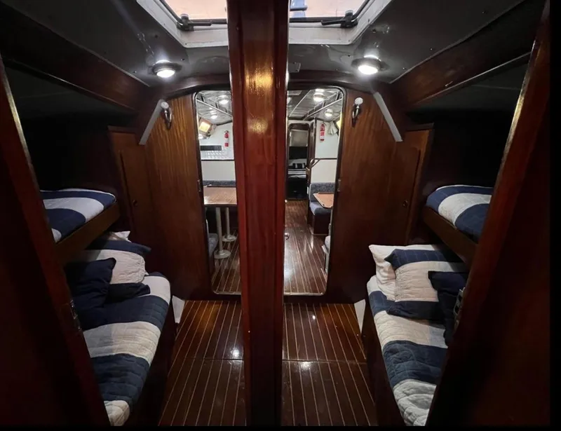 Slide: The Image of Gib'Sea 126 1985 - 58