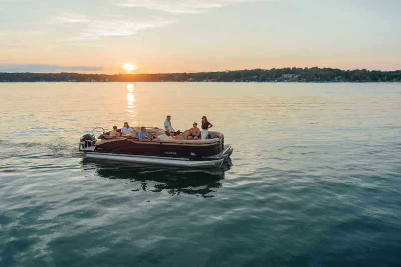 Slide: The Image of Harris 230 Cruiser 2025 - 14