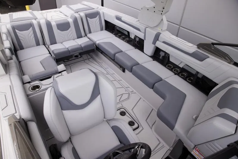 Slide: The Image of Malibu 25 LSV 2026 - 39
