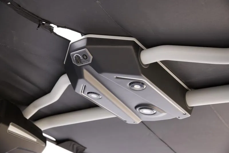 Slide: The Image of Malibu 25 LSV 2026 - 19