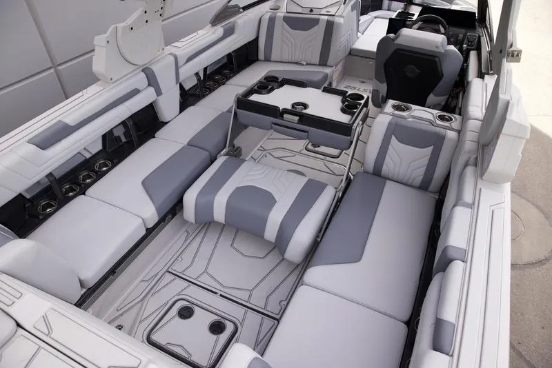 Slide: The Image of Malibu 25 LSV 2026 - 36