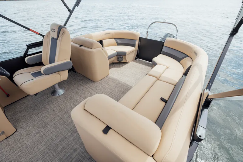 Slide: The Image of Harris 230 Cruiser 2025 - 31