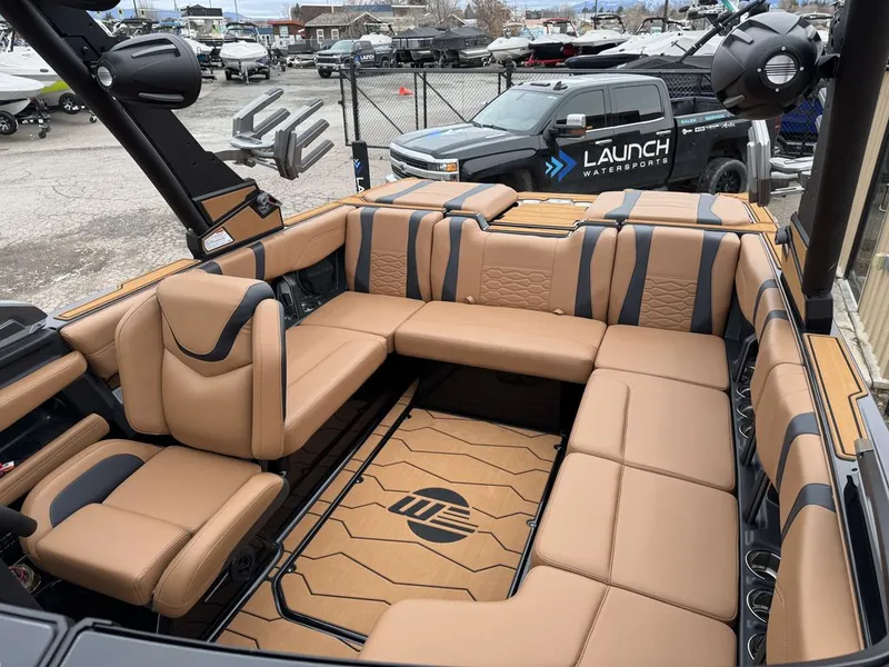 Slide: The Image of Malibu 22 MXZ 2026 - 8