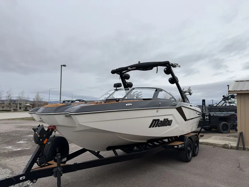 Slide: The Image of Malibu 22 MXZ 2026 - 3