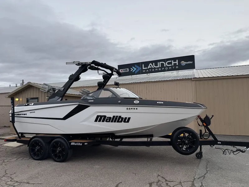 Slide: The Image of Malibu 22 MXZ 2026 - 1