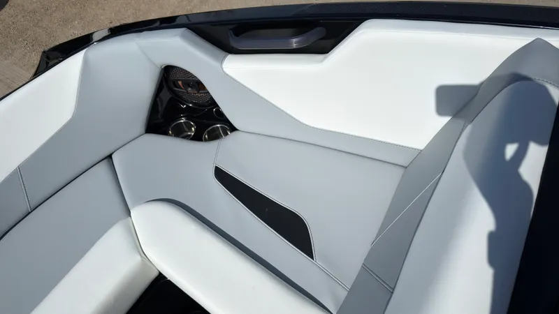 Slide: The Image of Mastercraft NXT20 2025 - 32