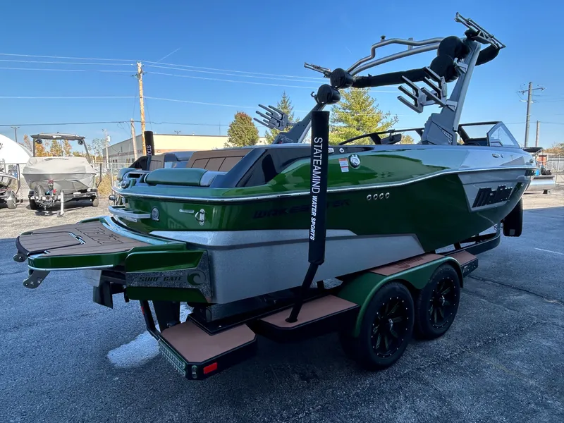 Slide: The Image of Malibu 23 LSV 2022 - 4