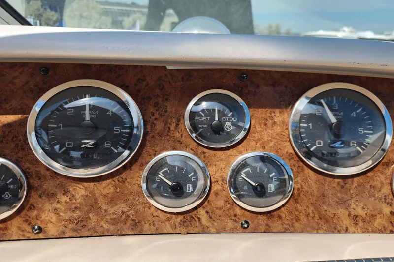 Slide: The Image of Sea Ray 330 SUNDANCER 1998 - 10