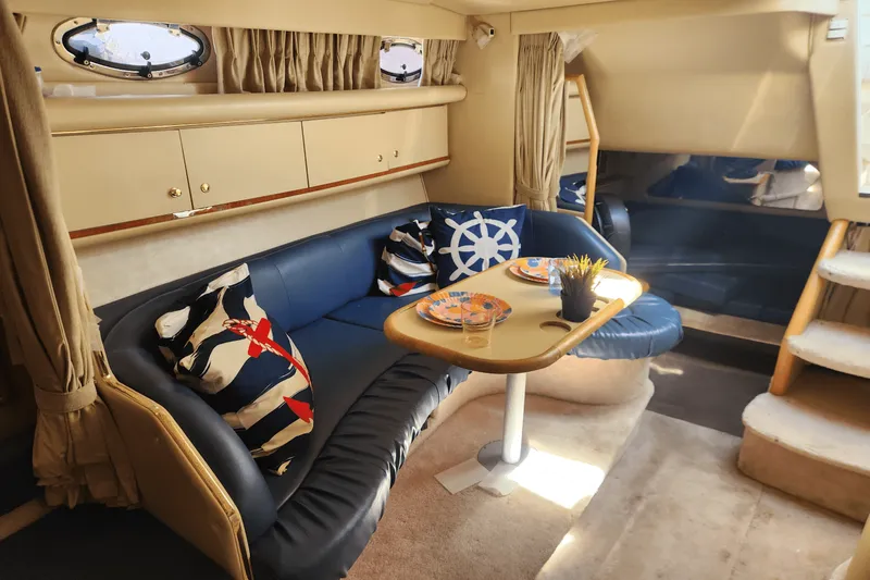 Slide: The Image of Sea Ray 330 SUNDANCER 1998 - 20