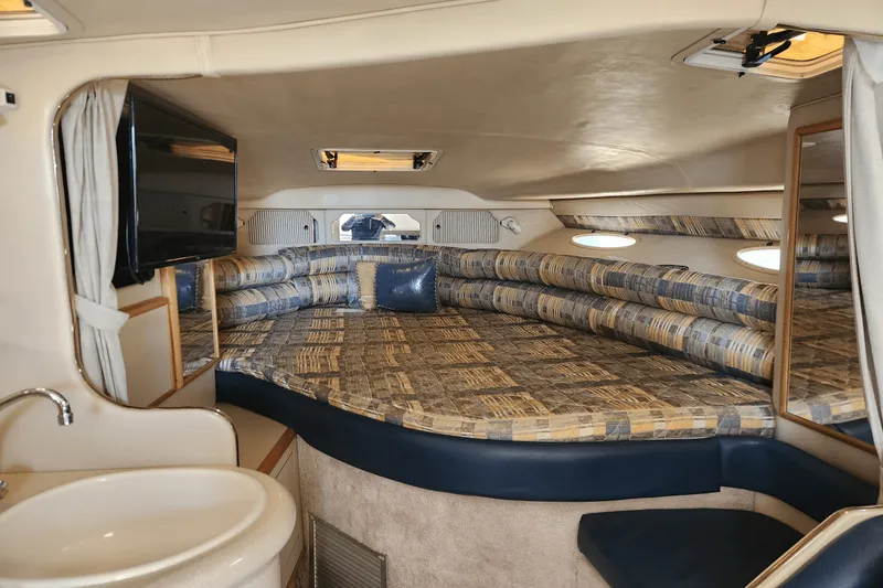 Slide: The Image of Sea Ray 330 SUNDANCER 1998 - 24