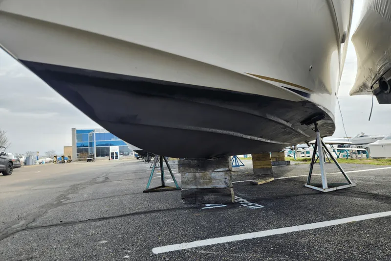 Slide: The Image of Sea Ray 330 SUNDANCER 1998 - 6