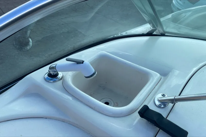 Slide: The Image of Sea Ray 210 SUNDECK 2000 - 14