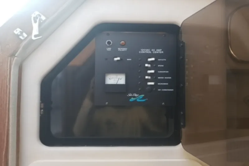 Slide: The Image of Sea Ray 290 SUNDANCER 1992 - 9