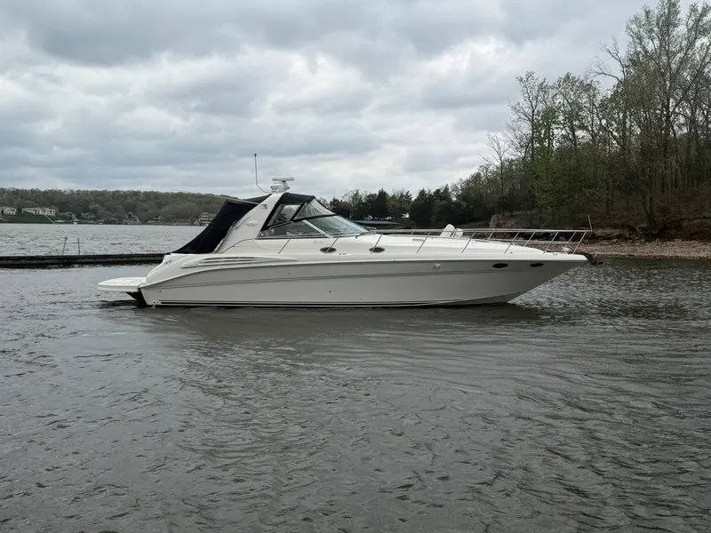 The Image of Sea Ray 40 SUNDANCER 1999 - undefined
