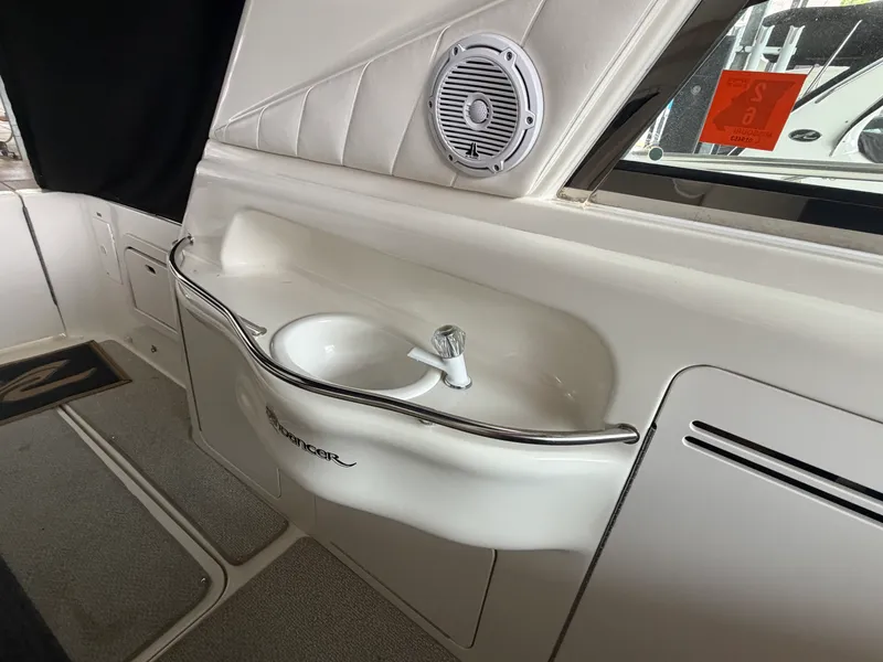 Slide: The Image of Sea Ray 40 SUNDANCER 1999 - 15