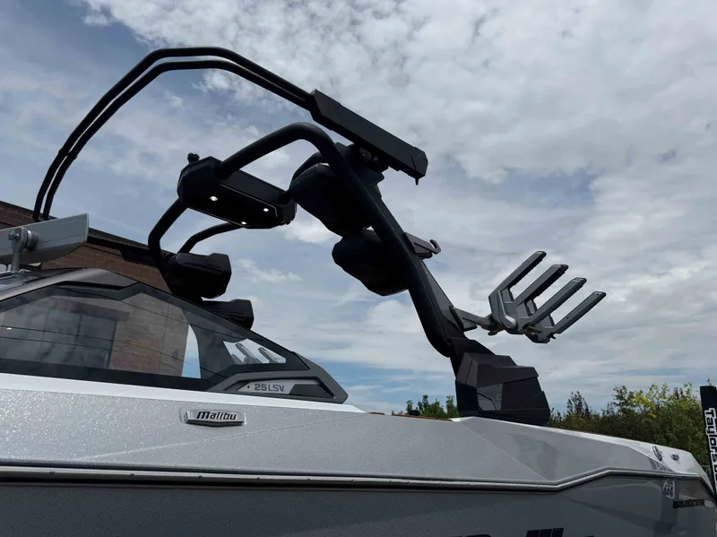 Slide: The Image of Malibu 25 LSV 2026 - 7