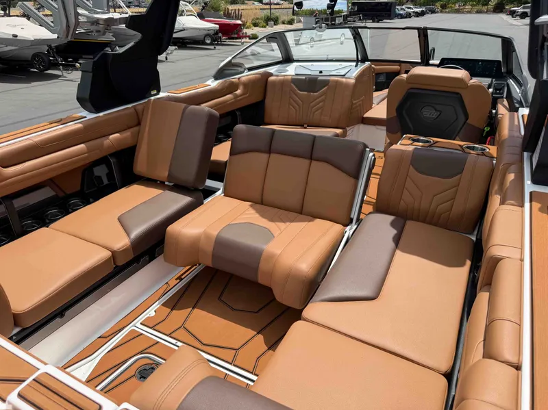 Slide: The Image of Malibu 25 LSV 2026 - 27